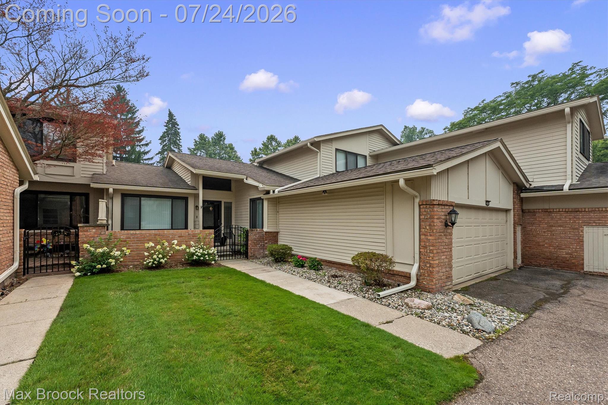 7002 Bridge Way Property Photo 1