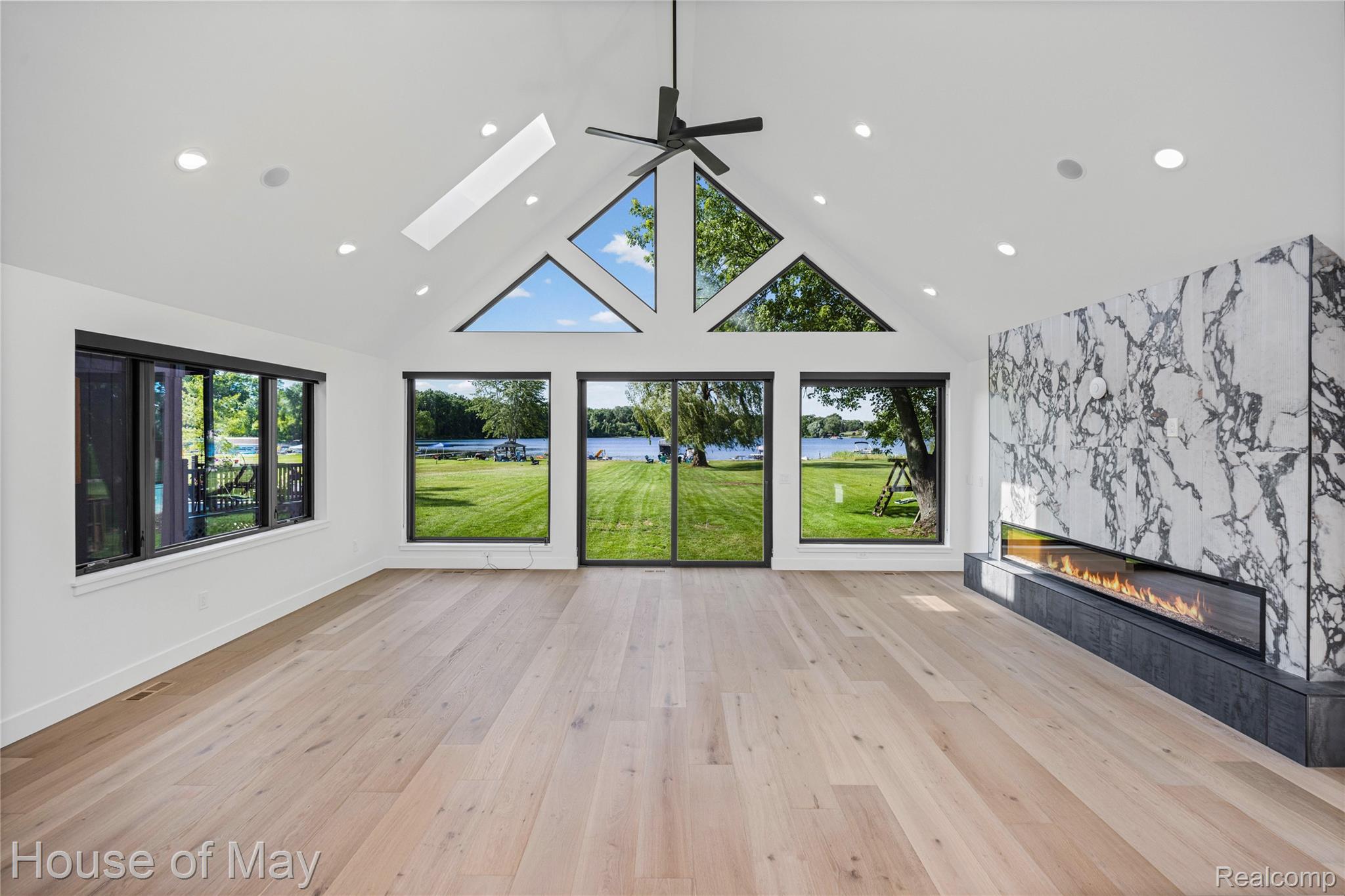 10890 Hillway Drive Property Photo 18