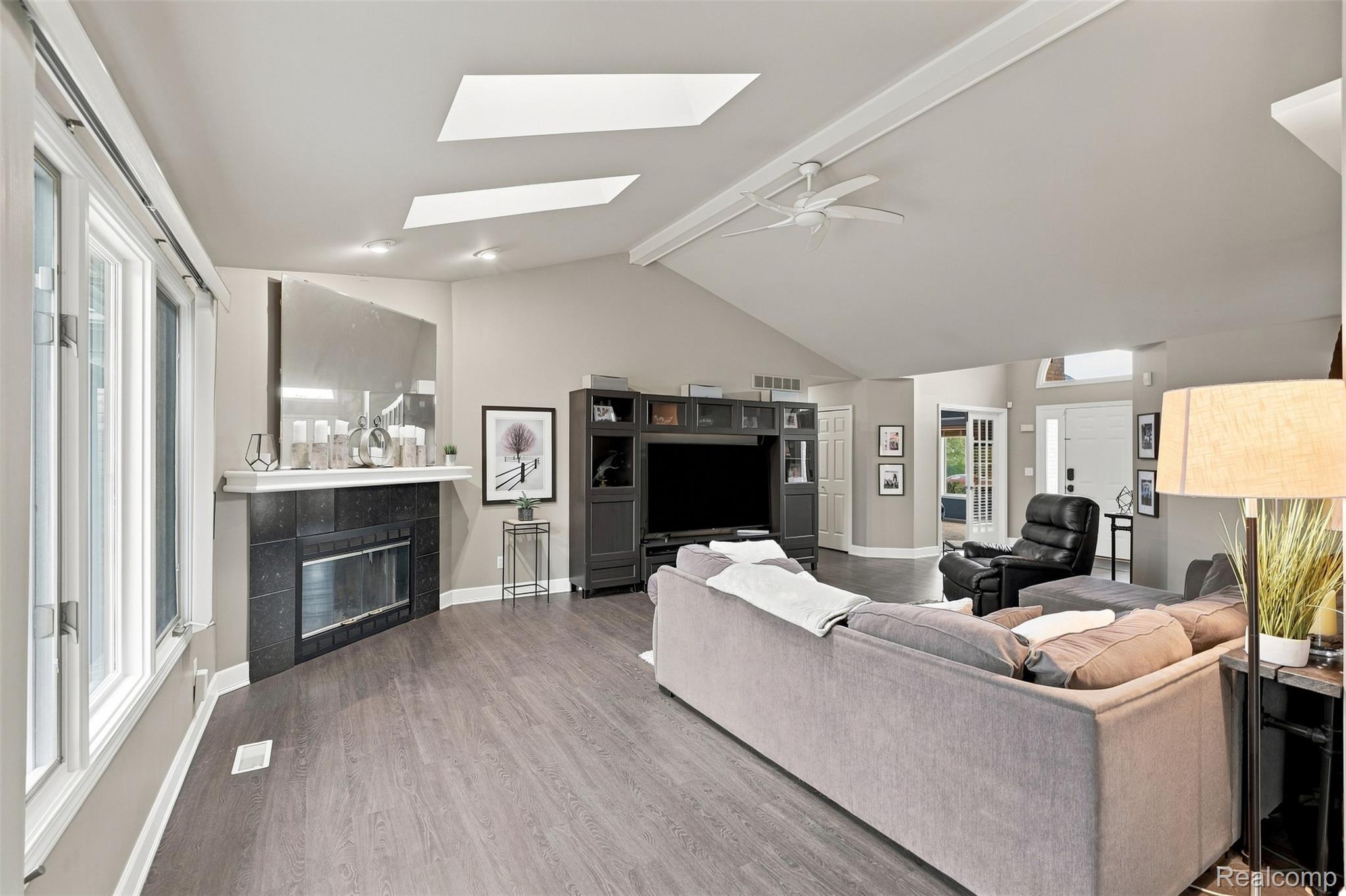 47676 Sandy Ridge Drive Property Photo 10