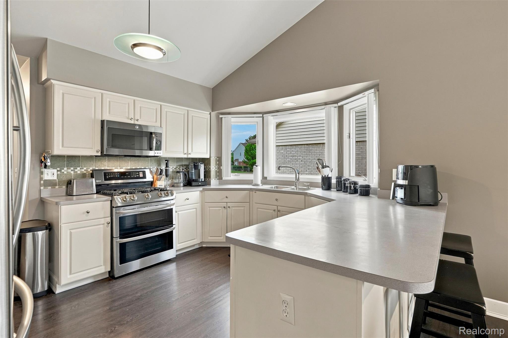 47676 Sandy Ridge Drive Property Photo 13