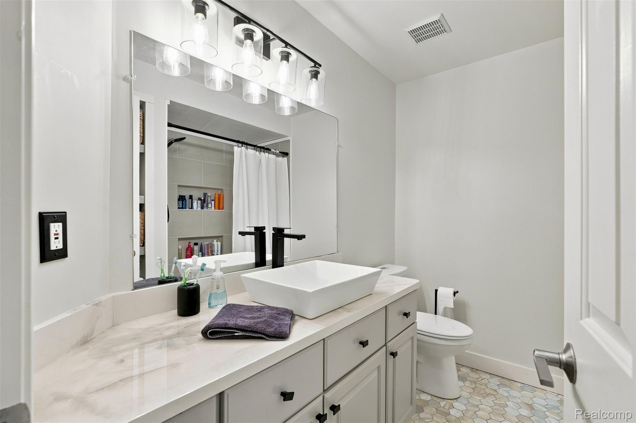 47676 Sandy Ridge Drive Property Photo 24