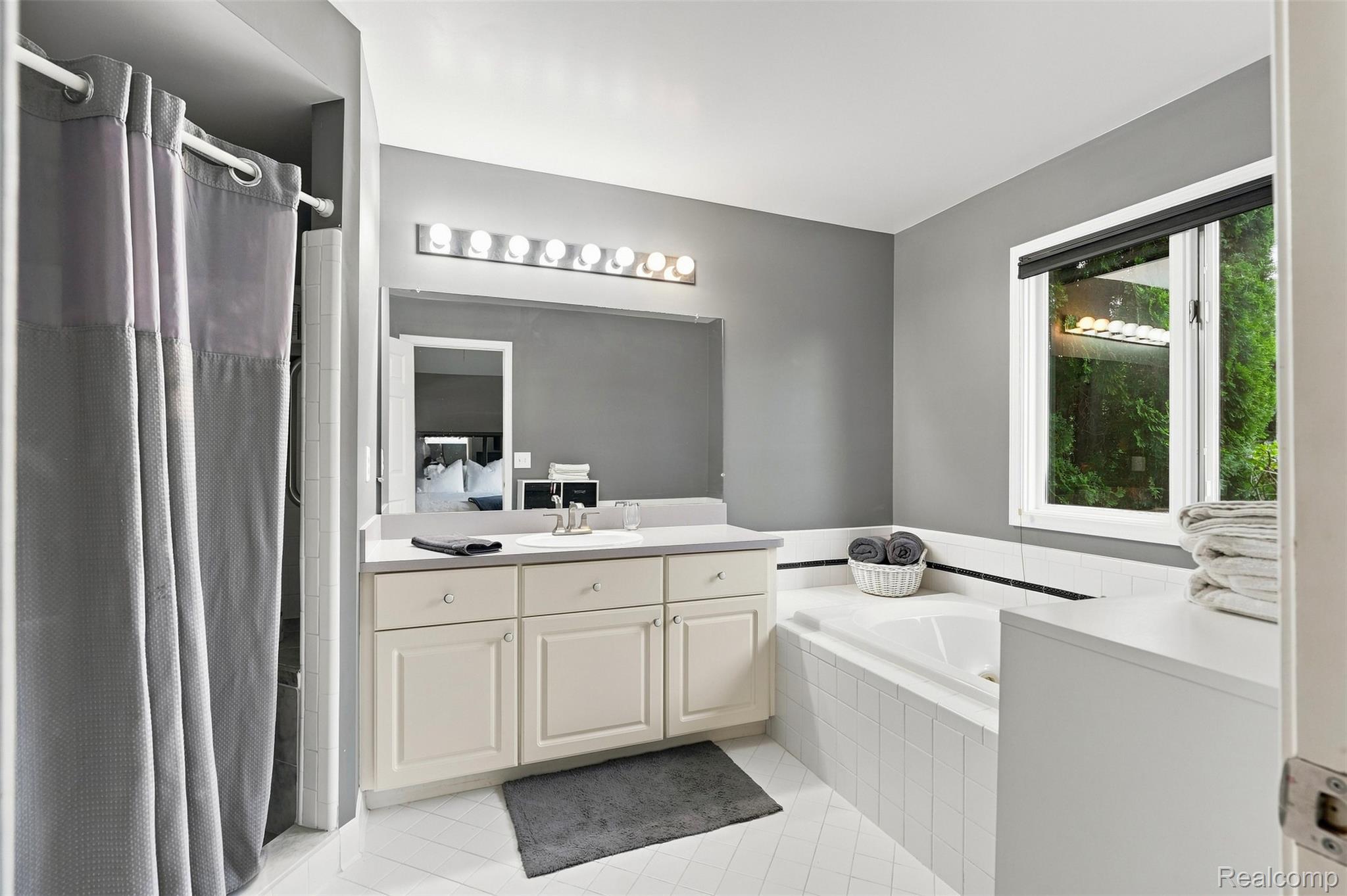 47676 Sandy Ridge Drive Property Photo 27