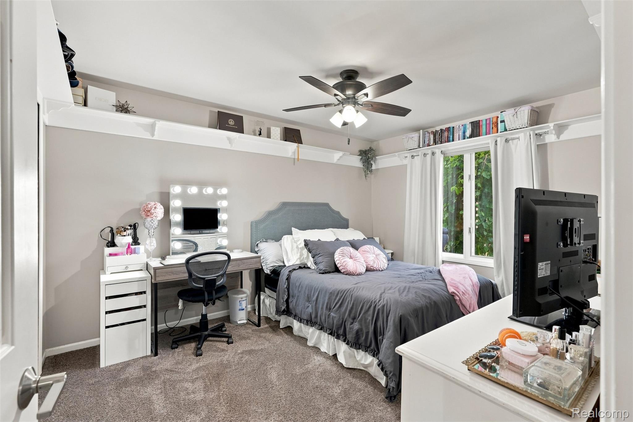 47676 Sandy Ridge Drive Property Photo 29