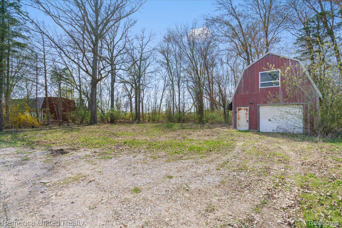 9623 Winston Property Photo 5