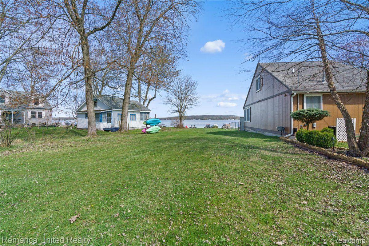 9623 Winston Property Photo 7