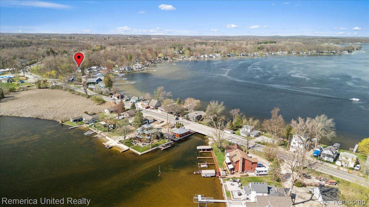 9623 Winston Property Photo 9
