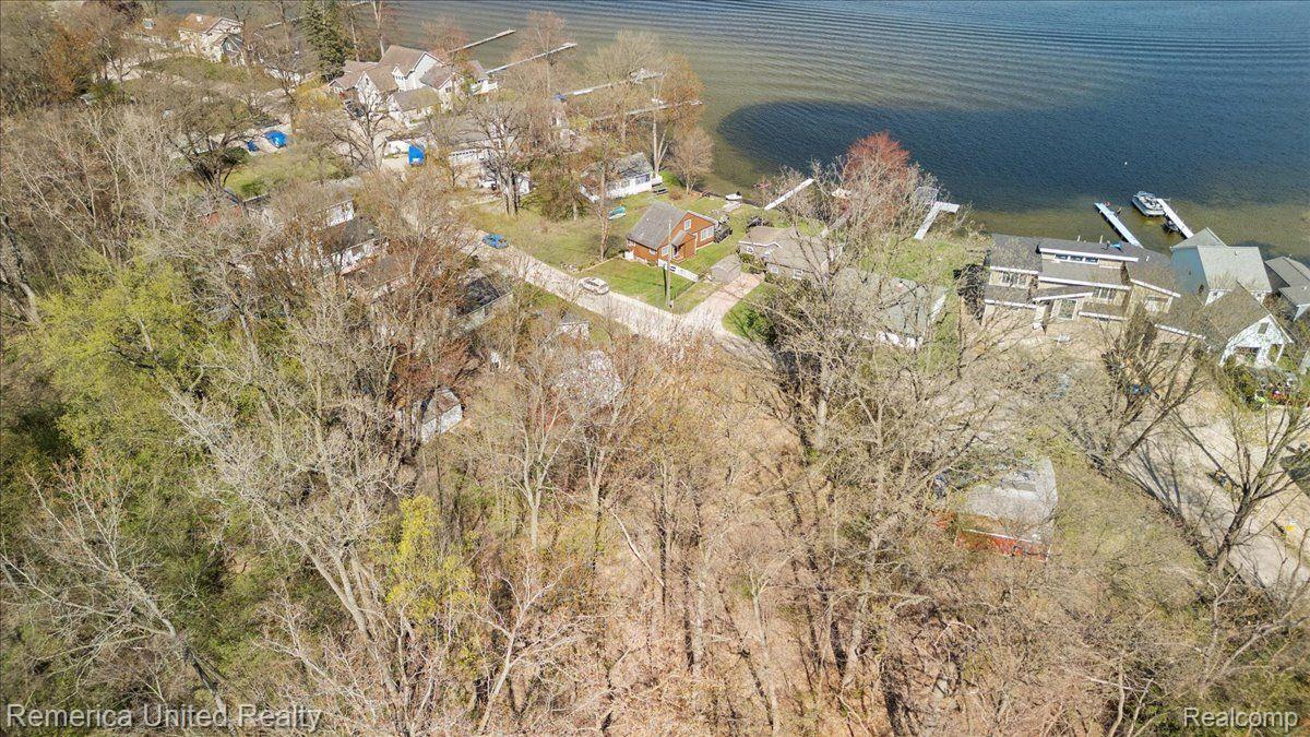 9623 Winston Property Photo 11