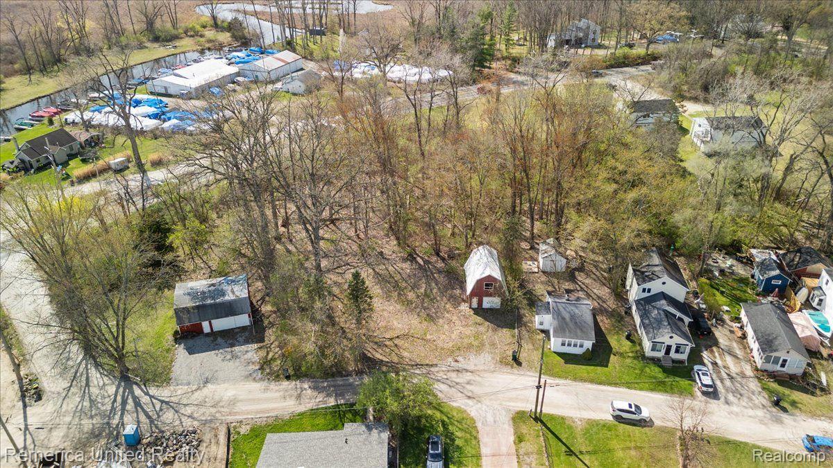 9623 Winston Property Photo 13