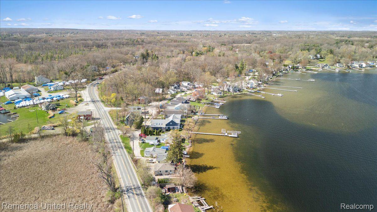 9623 Winston Property Photo 19