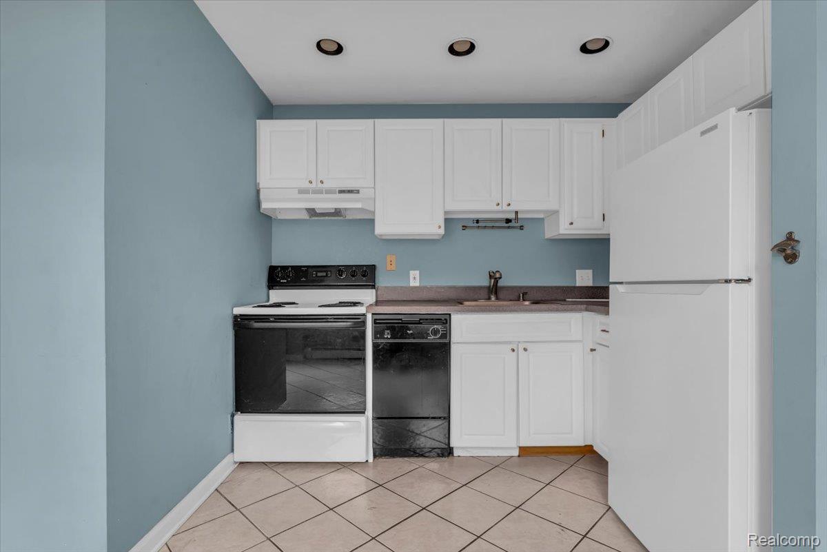 120 Seward Street 209 Property Photo 6