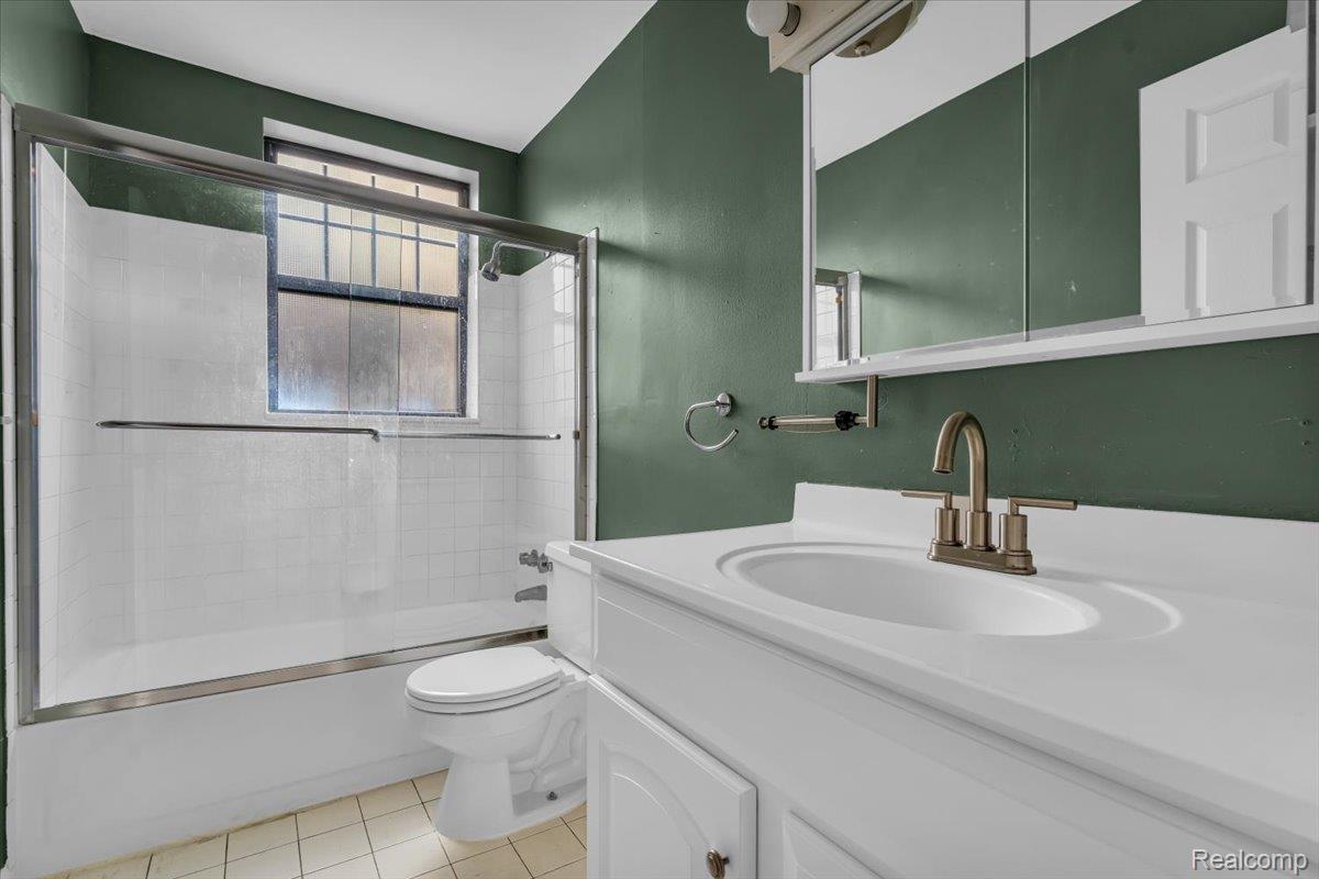 120 Seward Street 209 Property Photo 10
