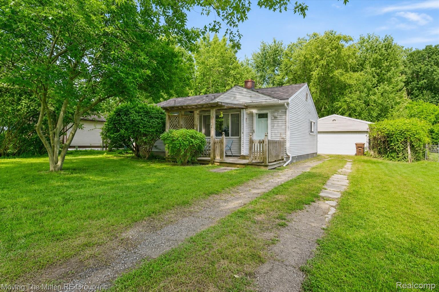 21847 Fenster Street Property Photo 1