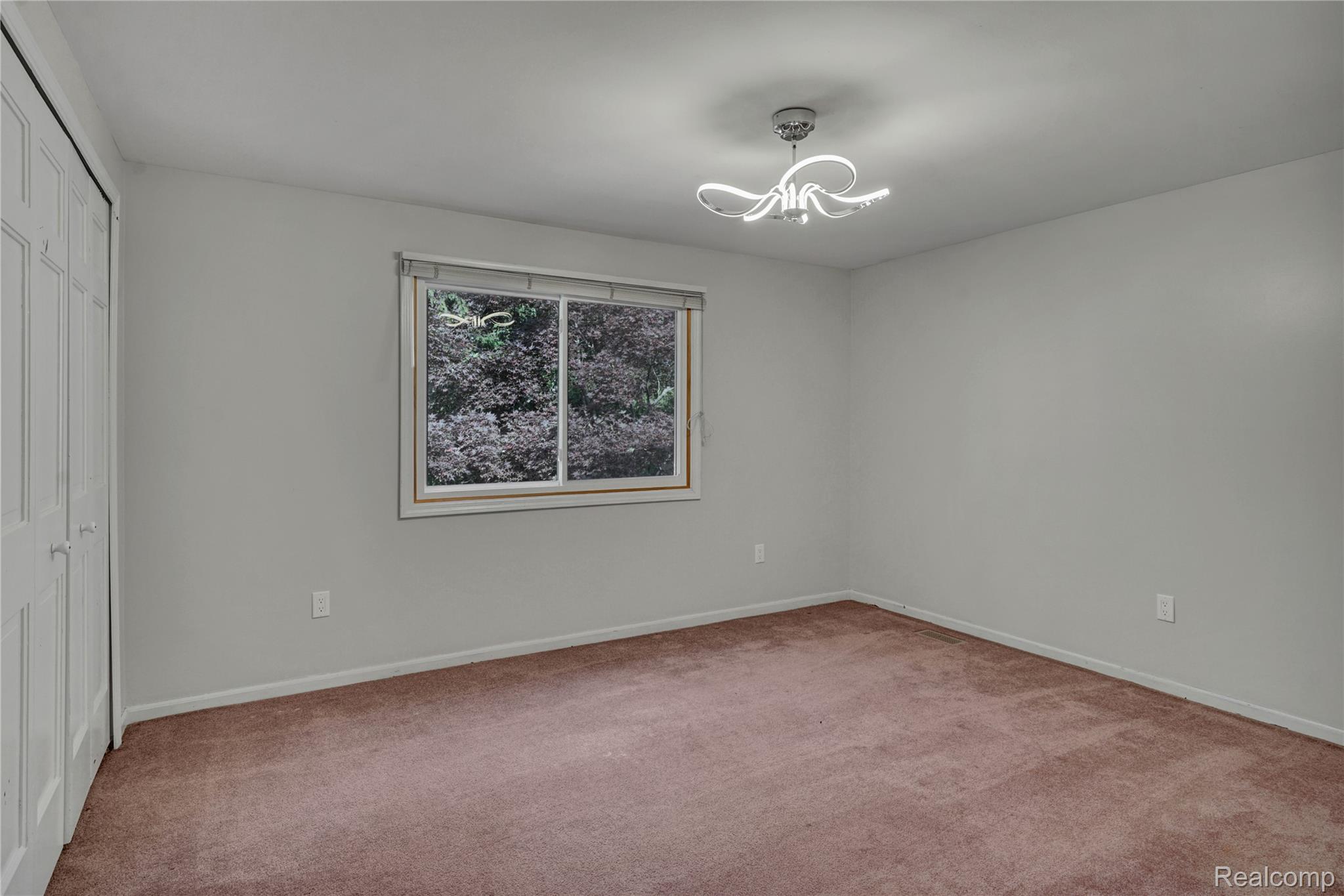 54359 Algonquin Drive Property Photo 28