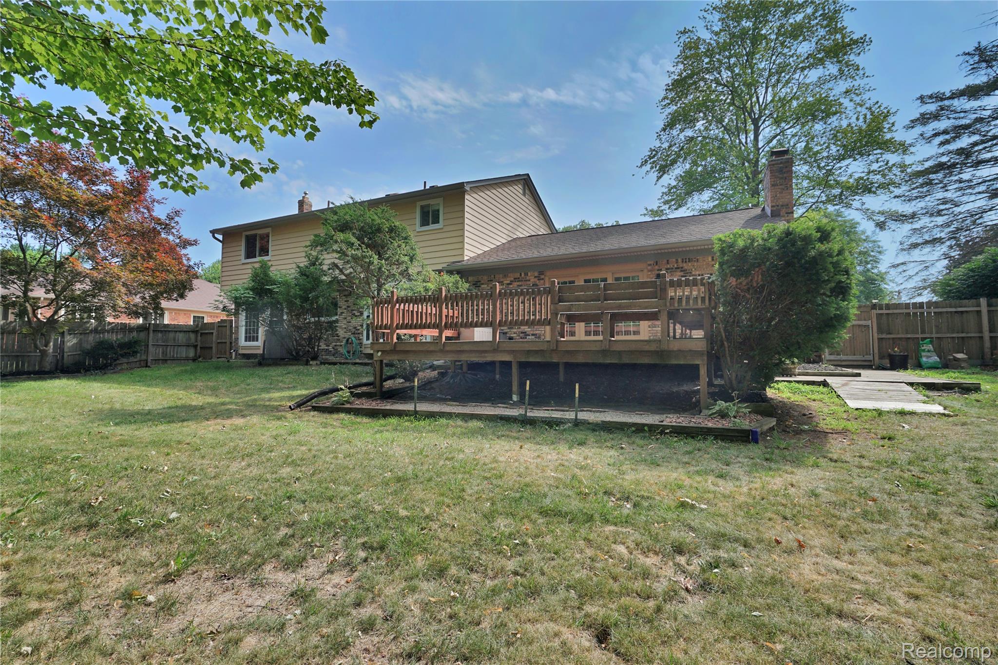 54359 Algonquin Drive Property Photo 40