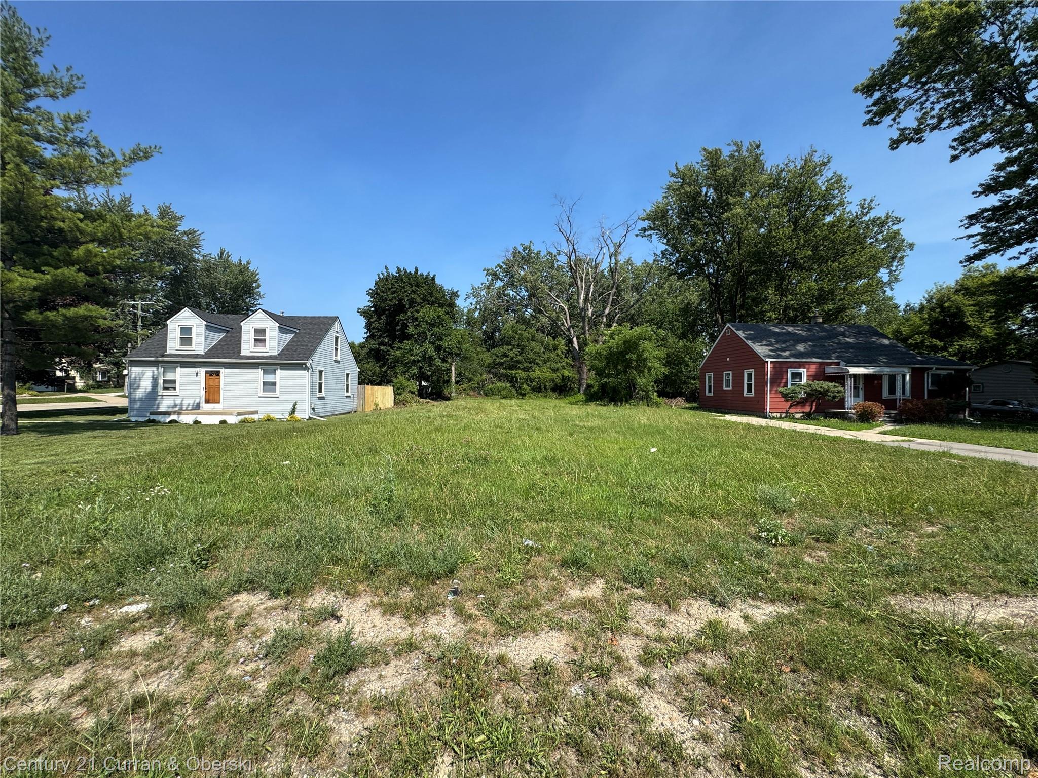 6221 Inkster Road Property Photo 1