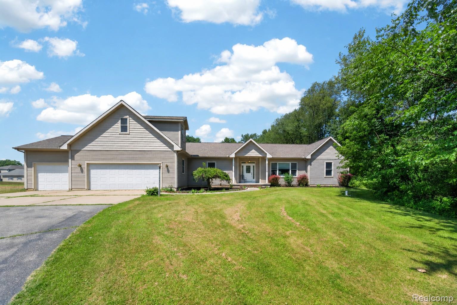 4711 Pardee Road Property Photo 1