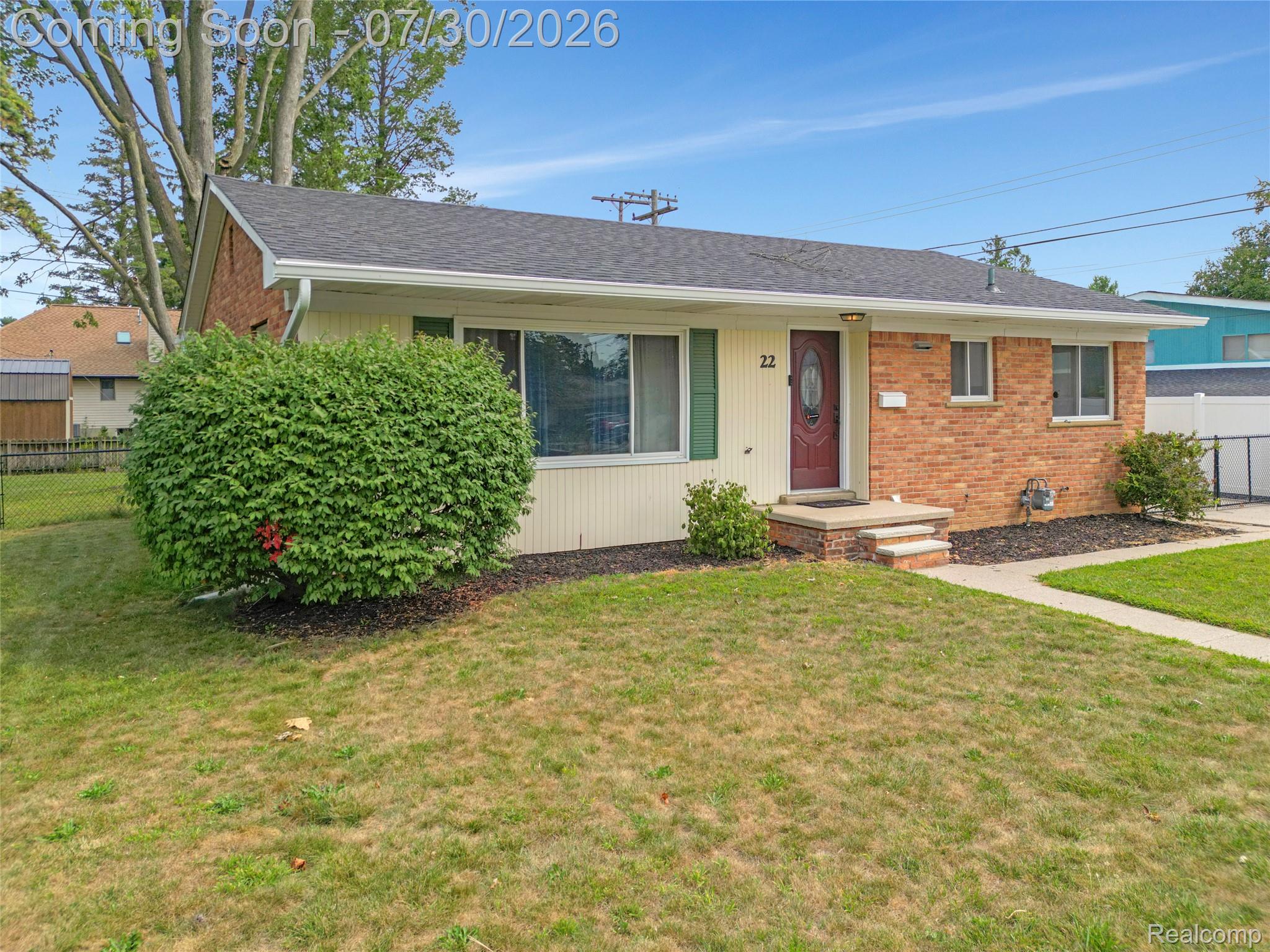 22 W Braman Avenue Property Photo 1
