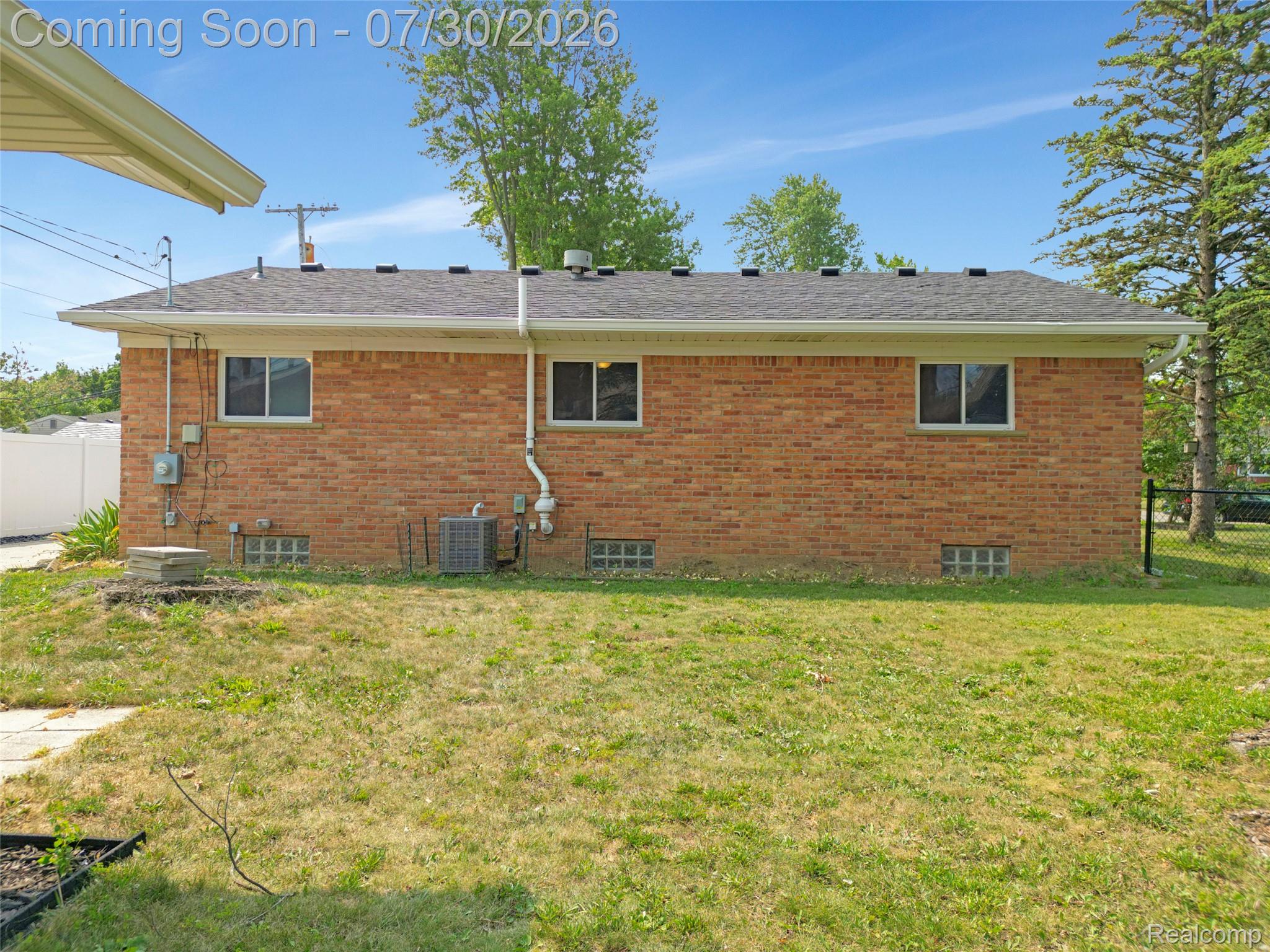 22 W Braman Avenue Property Photo 29