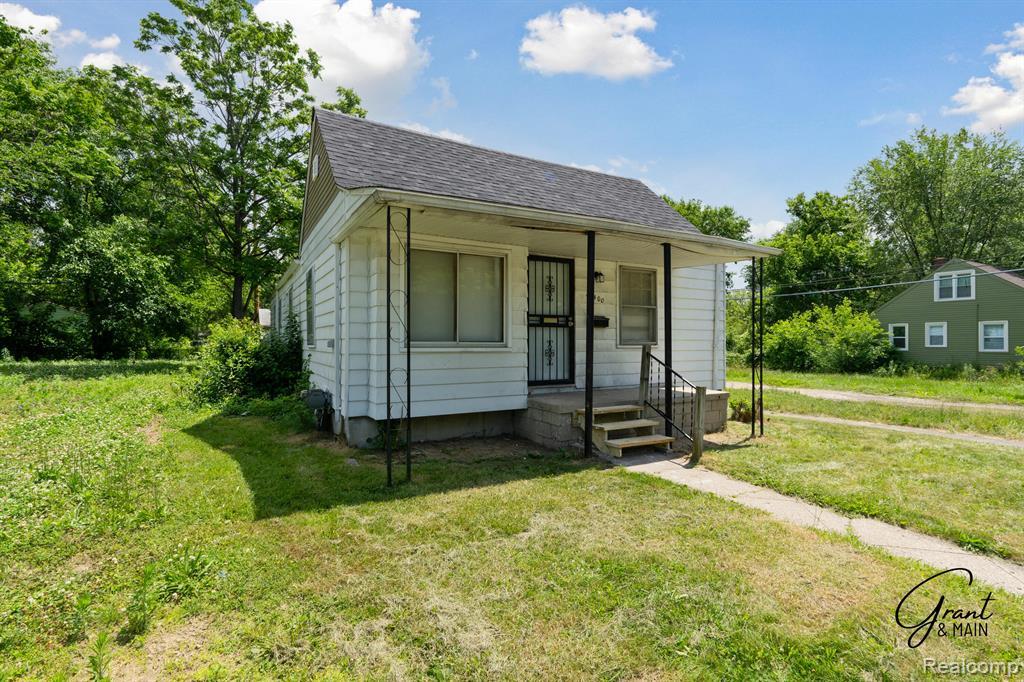 19400 Harlow Street Property Photo 2