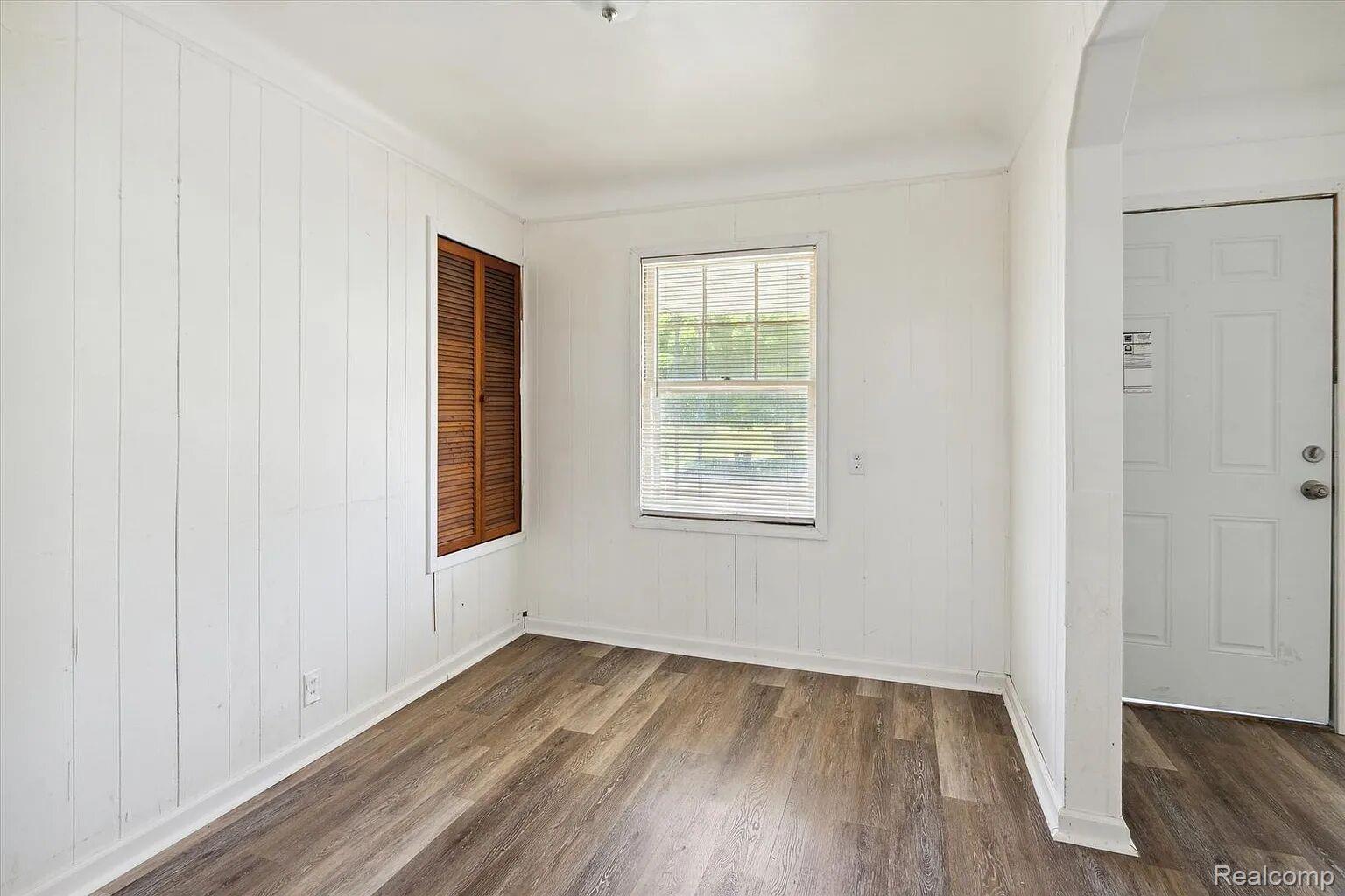 19400 Harlow Street Property Photo 7