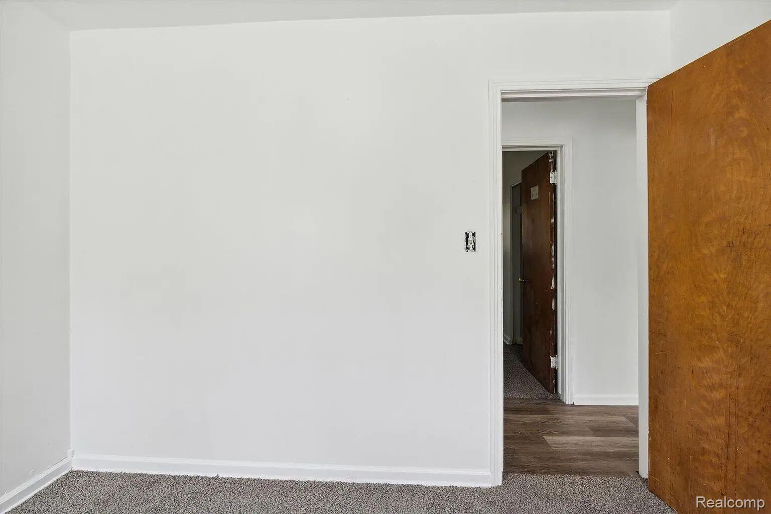 19400 Harlow Street Property Photo 15