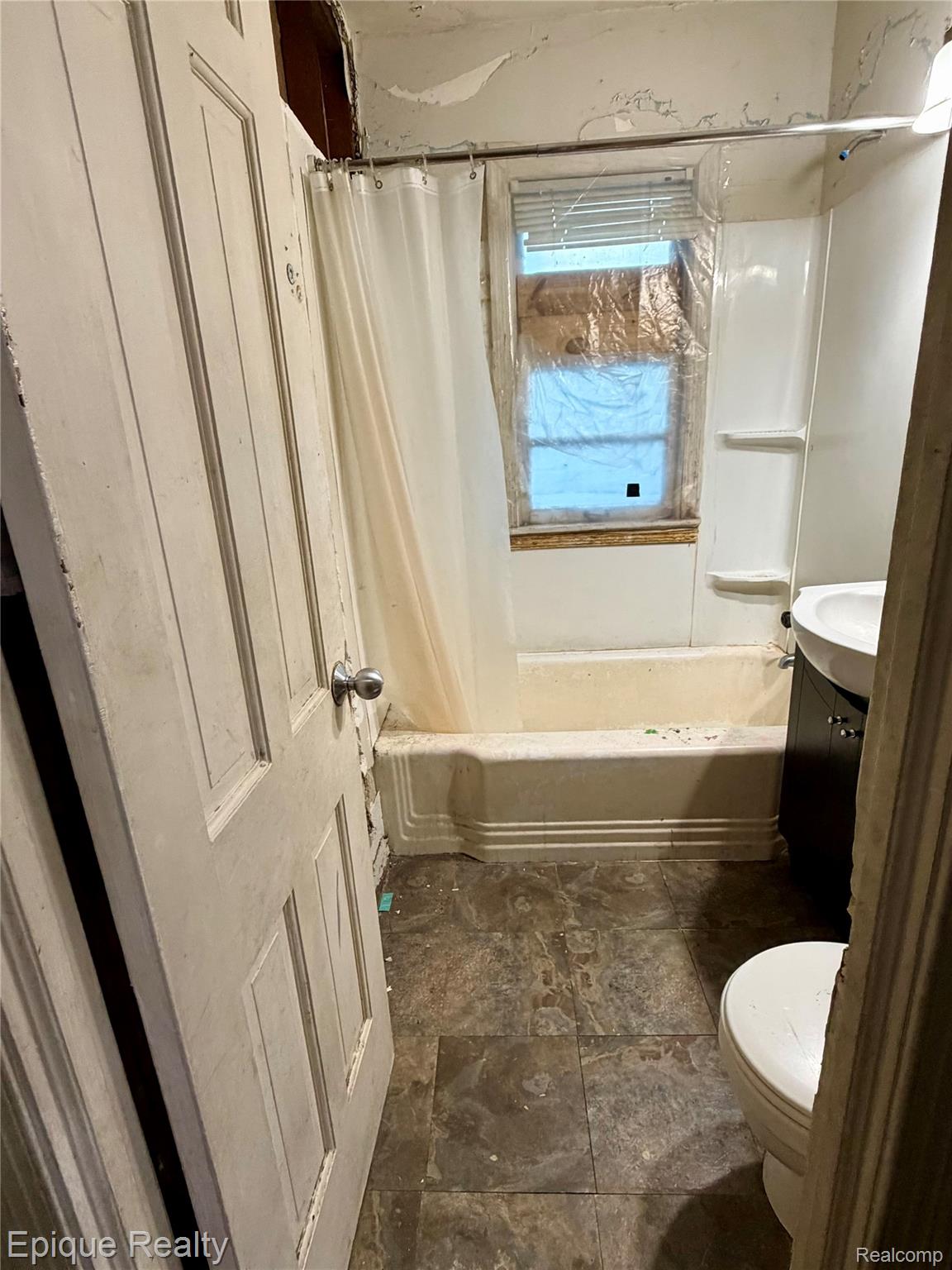 4409 Pengelly Road Property Photo 8
