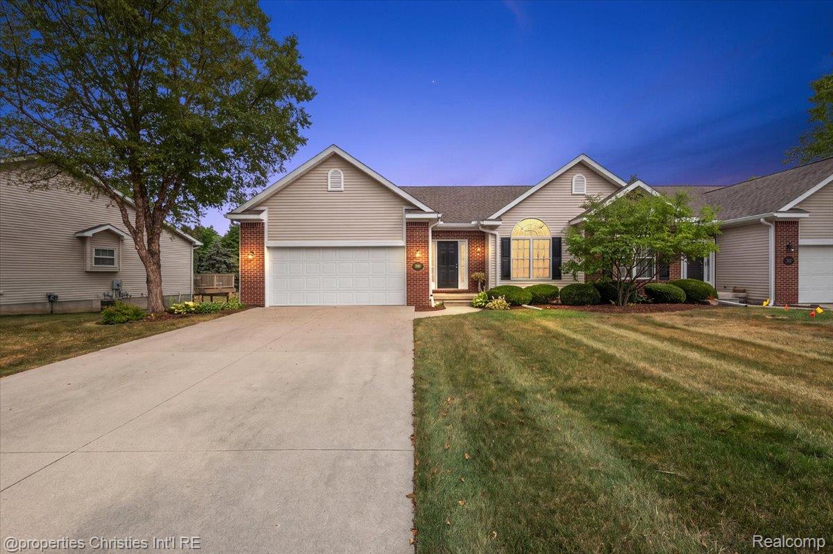 3181 Ivy Lane