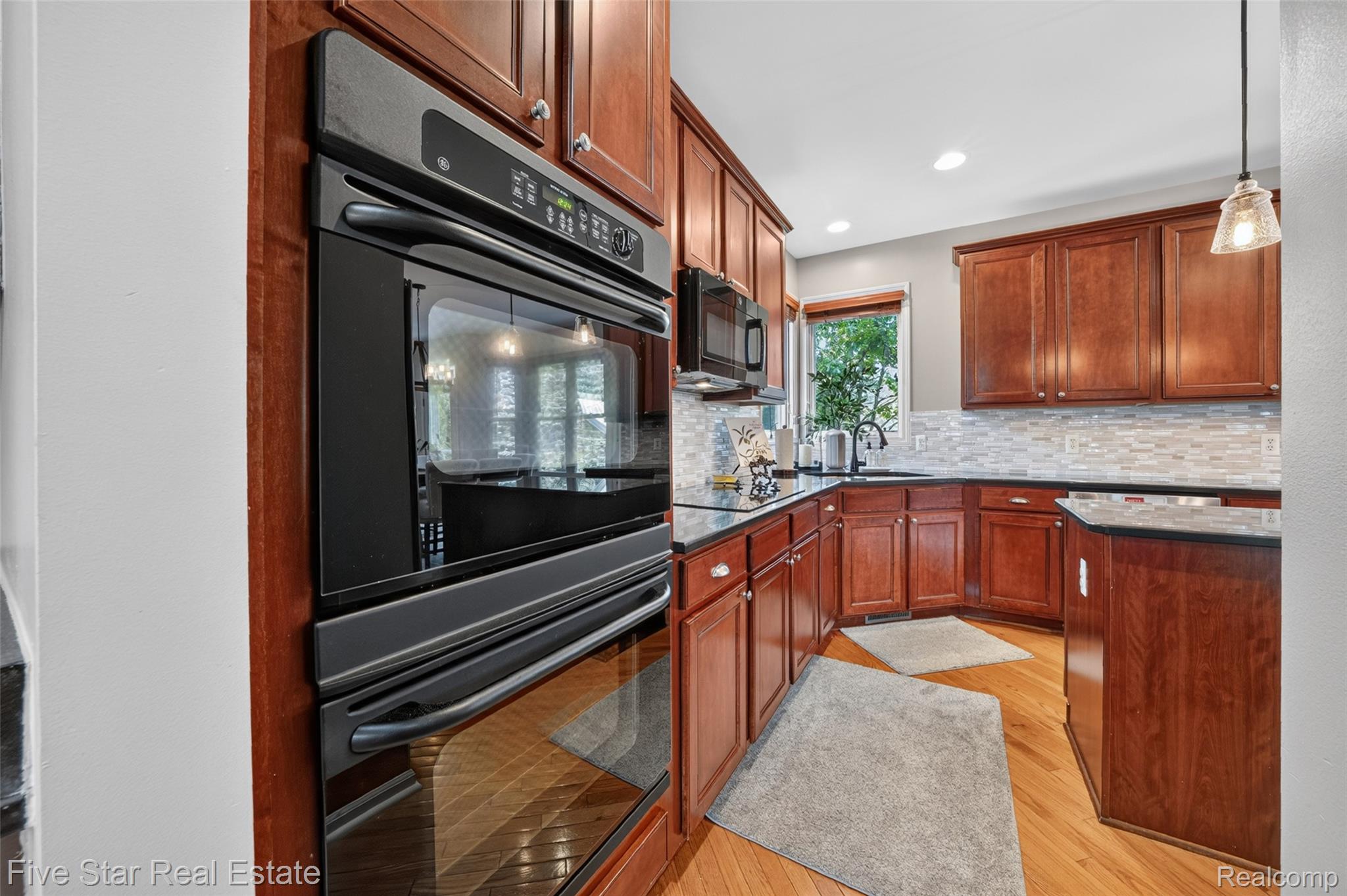 1750 Cheshire Lane Property Photo 21