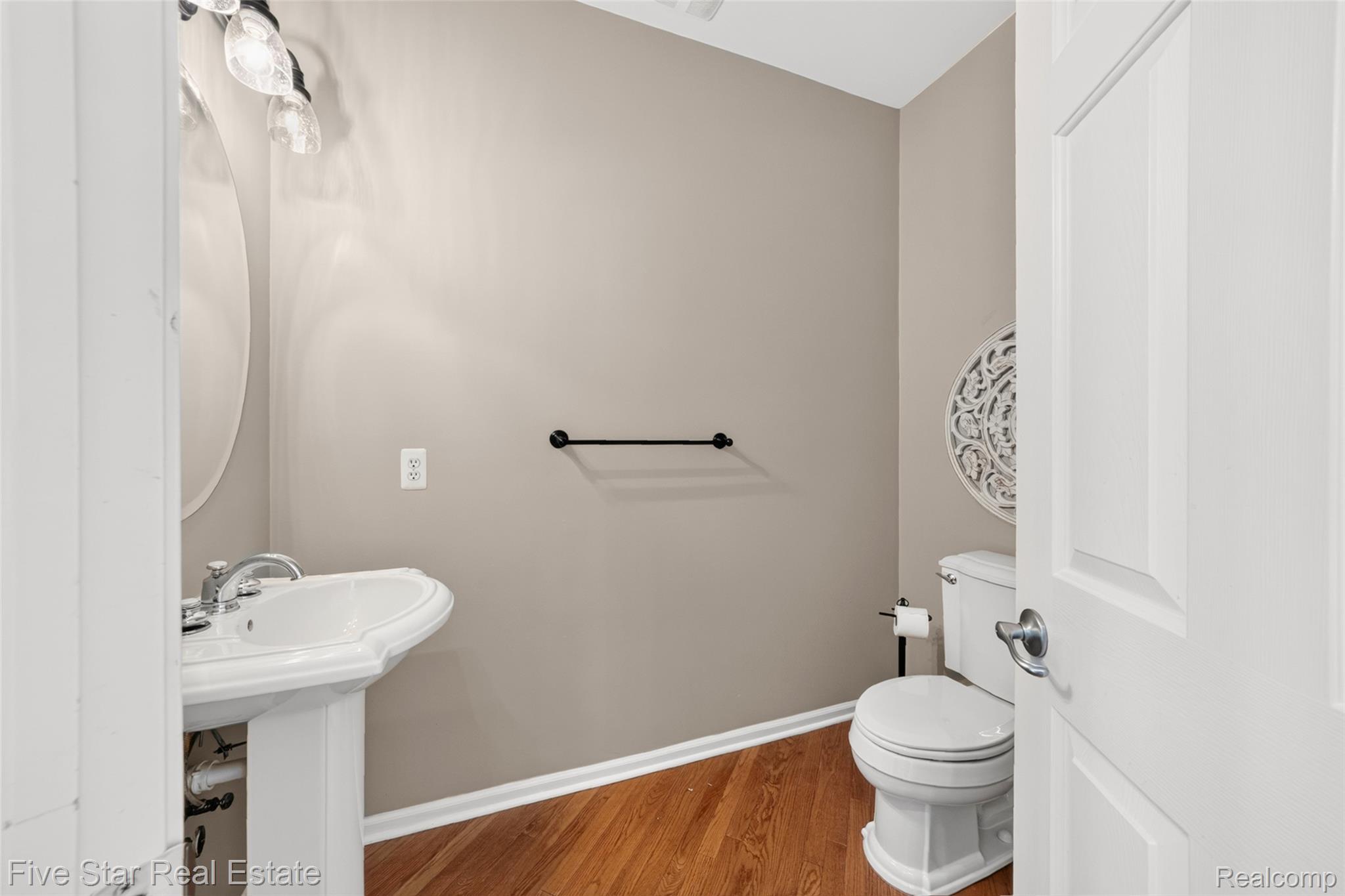 1750 Cheshire Lane Property Photo 40