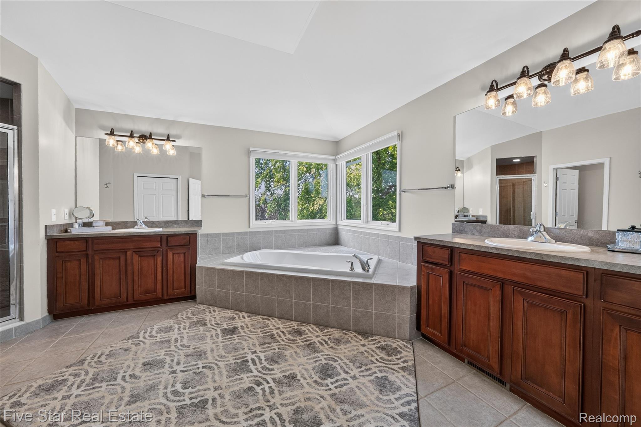1750 Cheshire Lane Property Photo 47