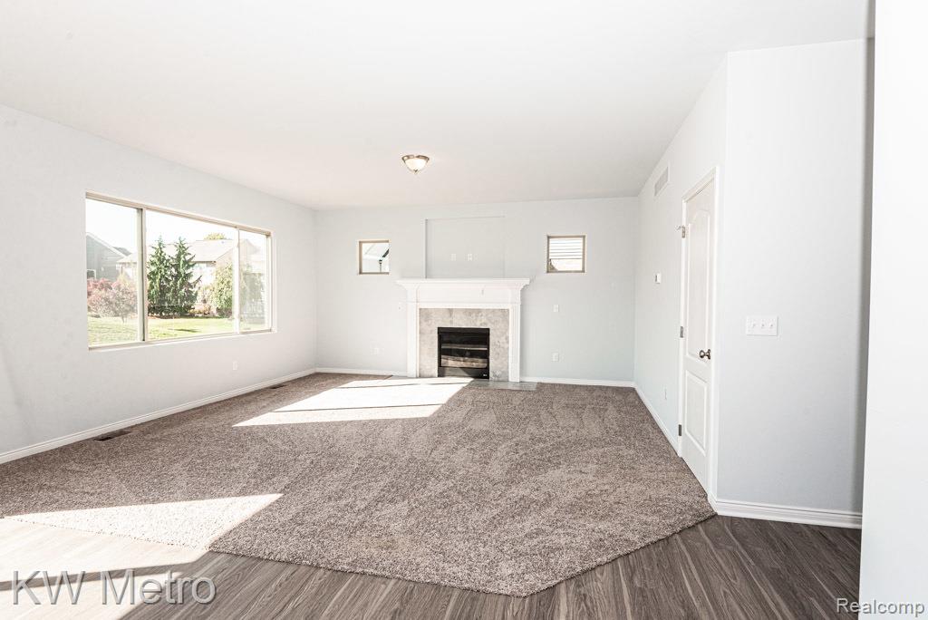 34616 John Bartley Circle Property Photo 4