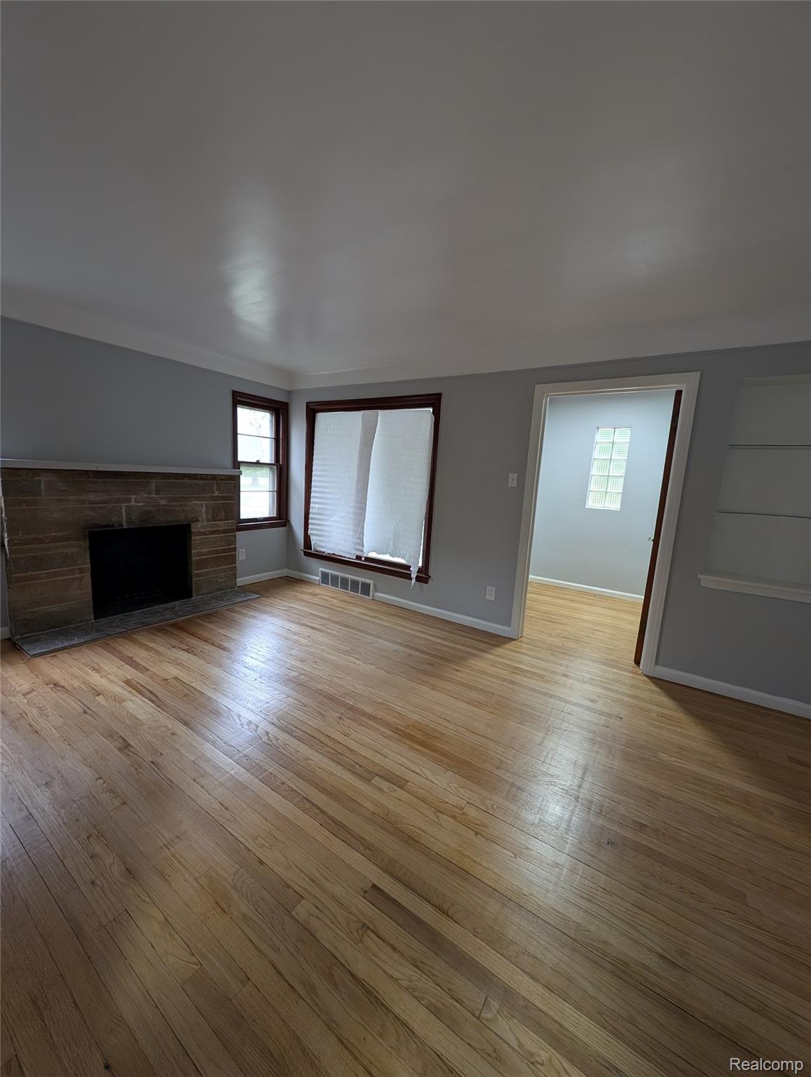 16531 Plainview Avenue Property Photo 20