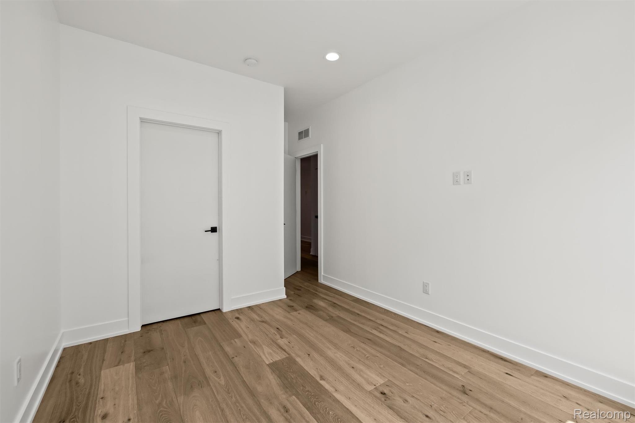 2828 John R Street 57 Property Photo 15