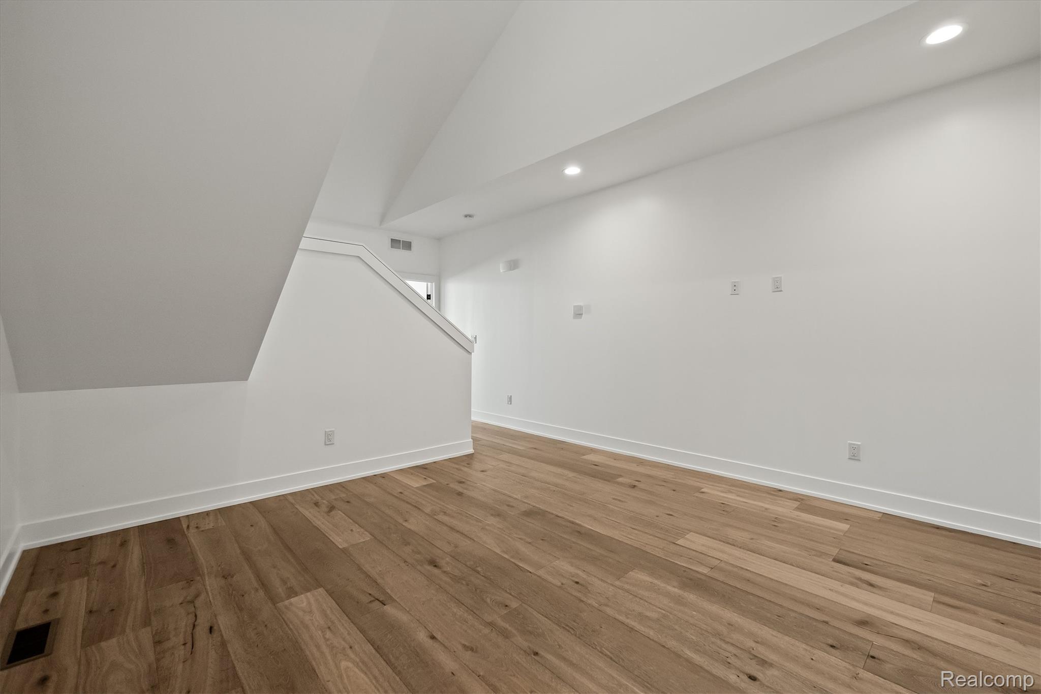 2828 John R Street 57 Property Photo 19