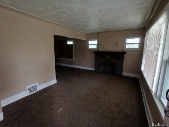 14221 Jane Street Property Photo 4