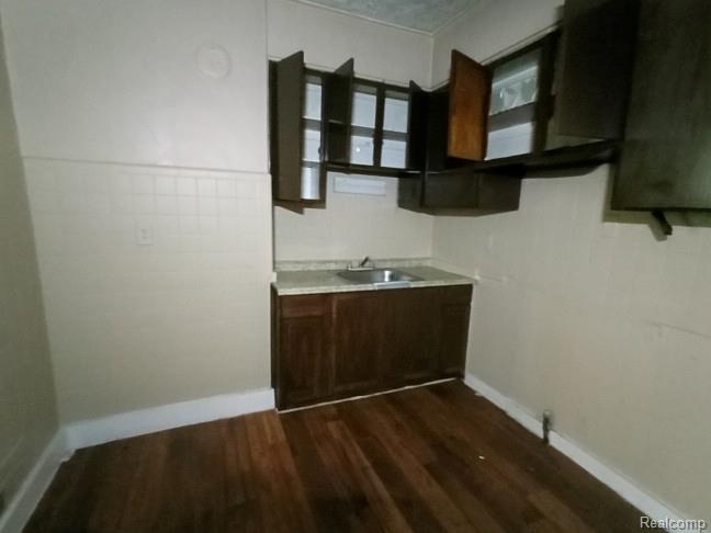14221 Jane Street Property Photo 6