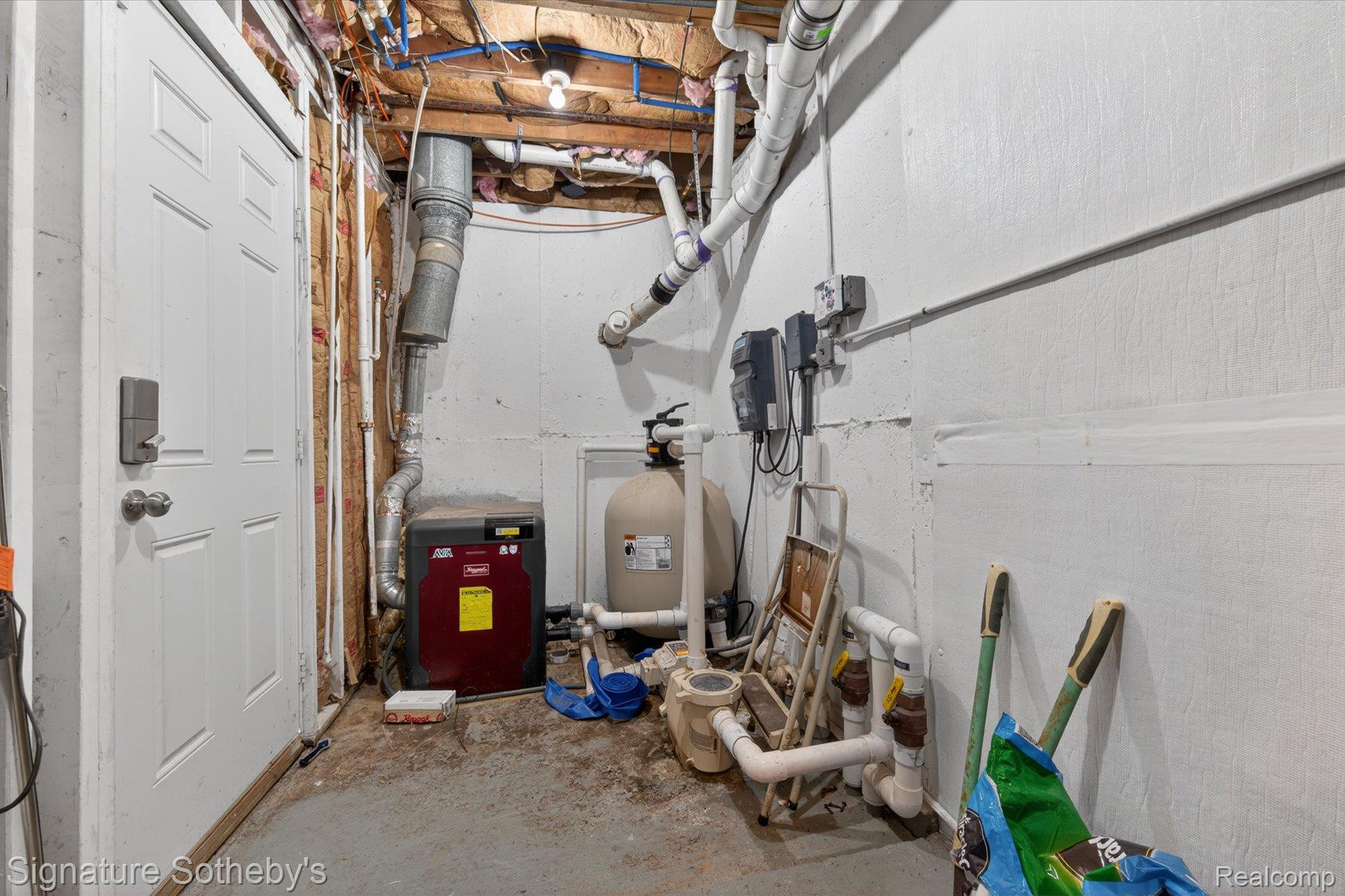 30650 Lahser Road Property Photo 74