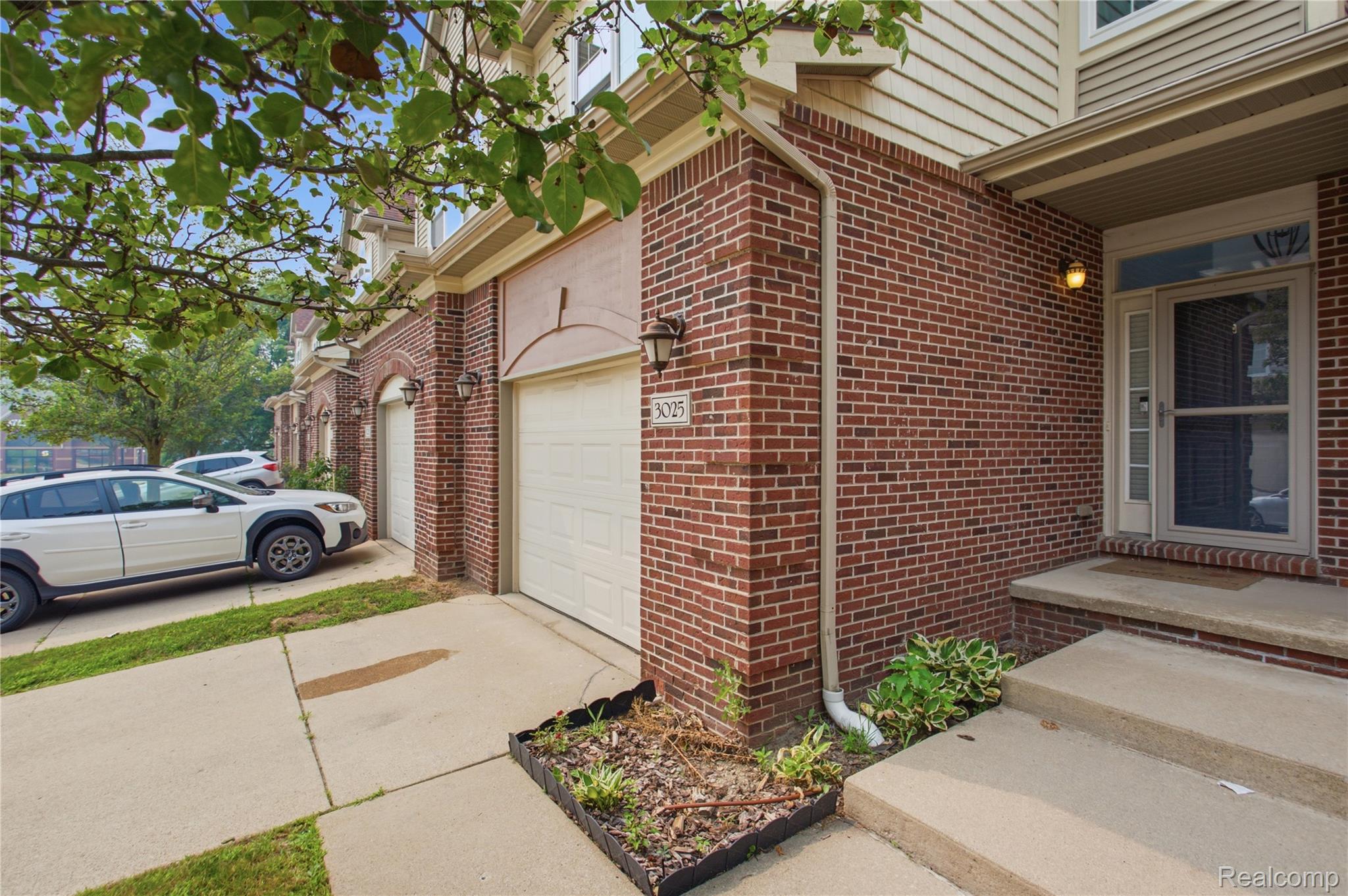 3025 Aspen Lane Property Photo 4