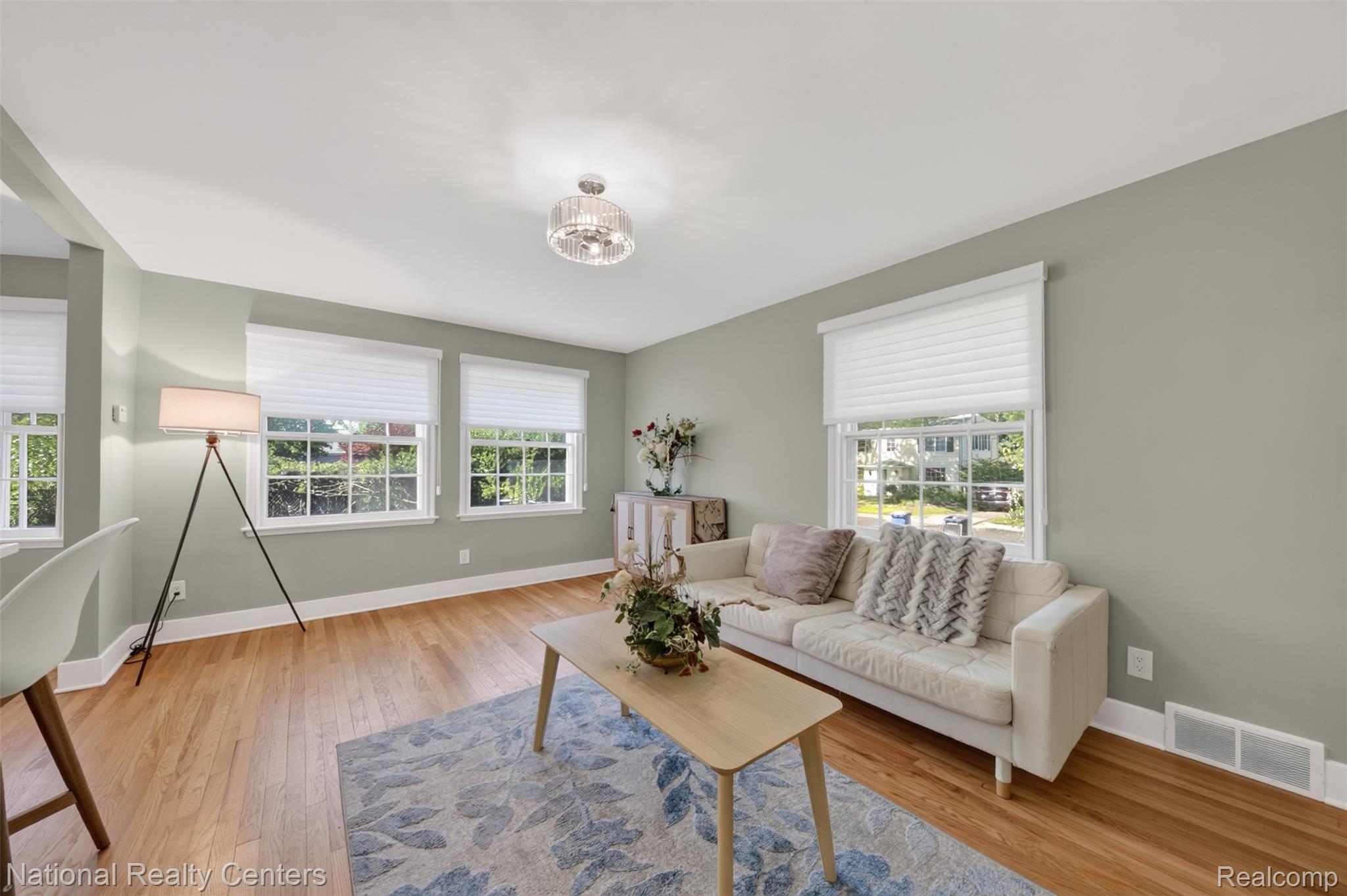 1905 Steere Place Property Photo 2