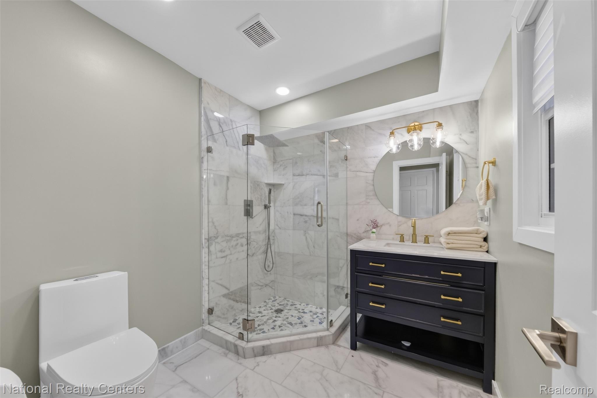 1905 Steere Place Property Photo 16