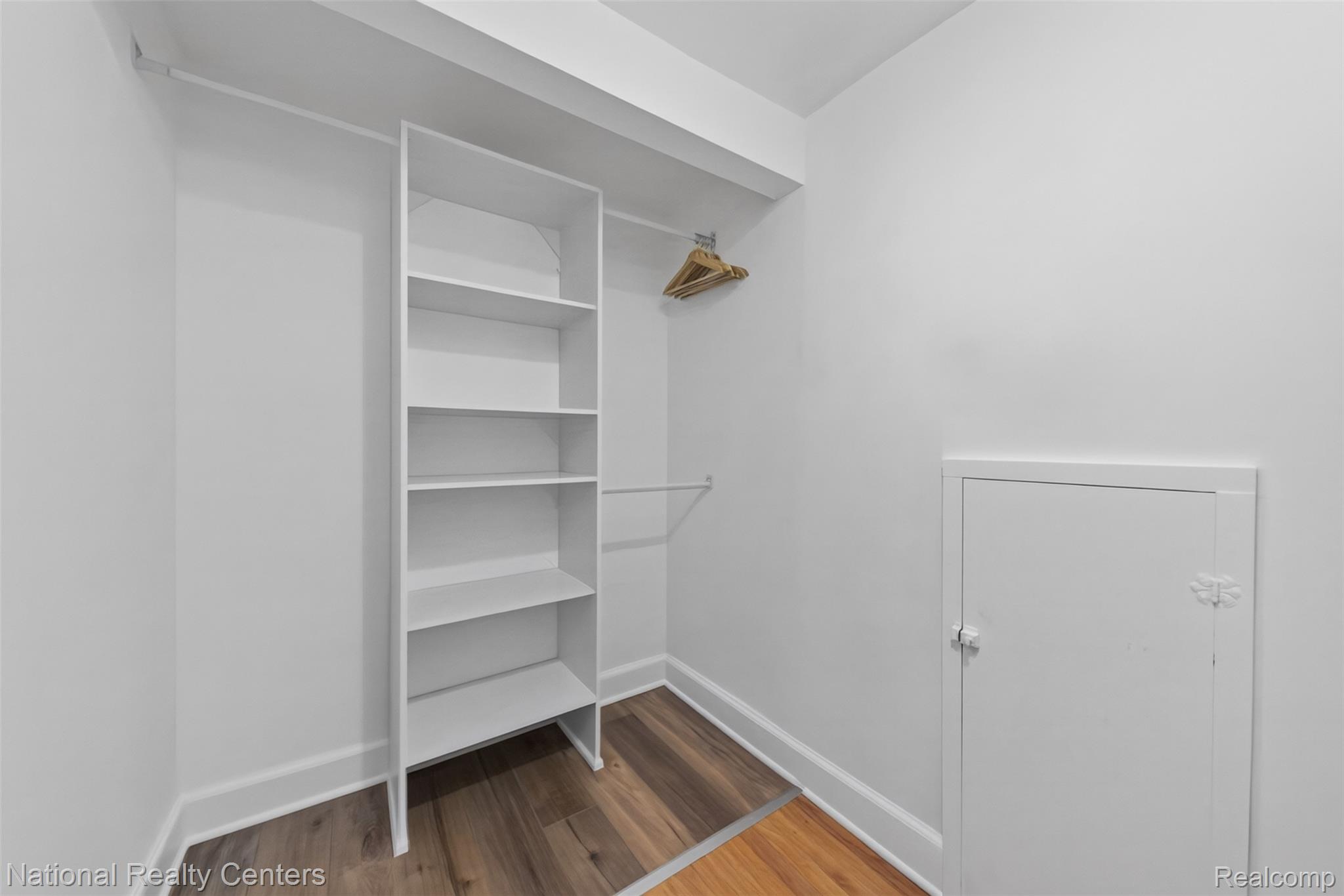 1905 Steere Place Property Photo 24