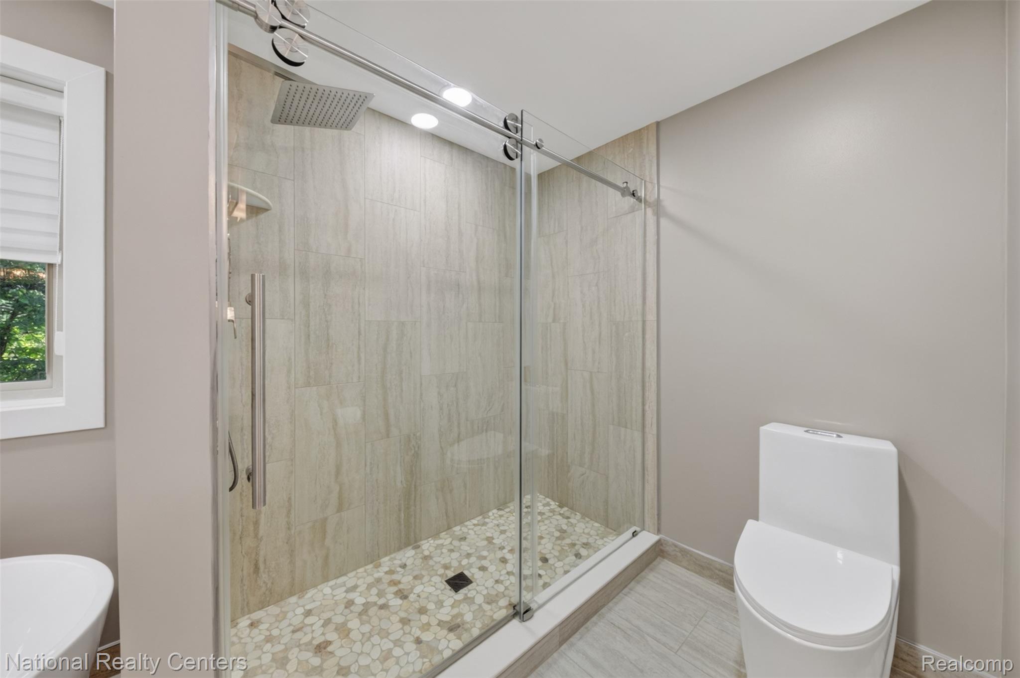 1905 Steere Place Property Photo 40