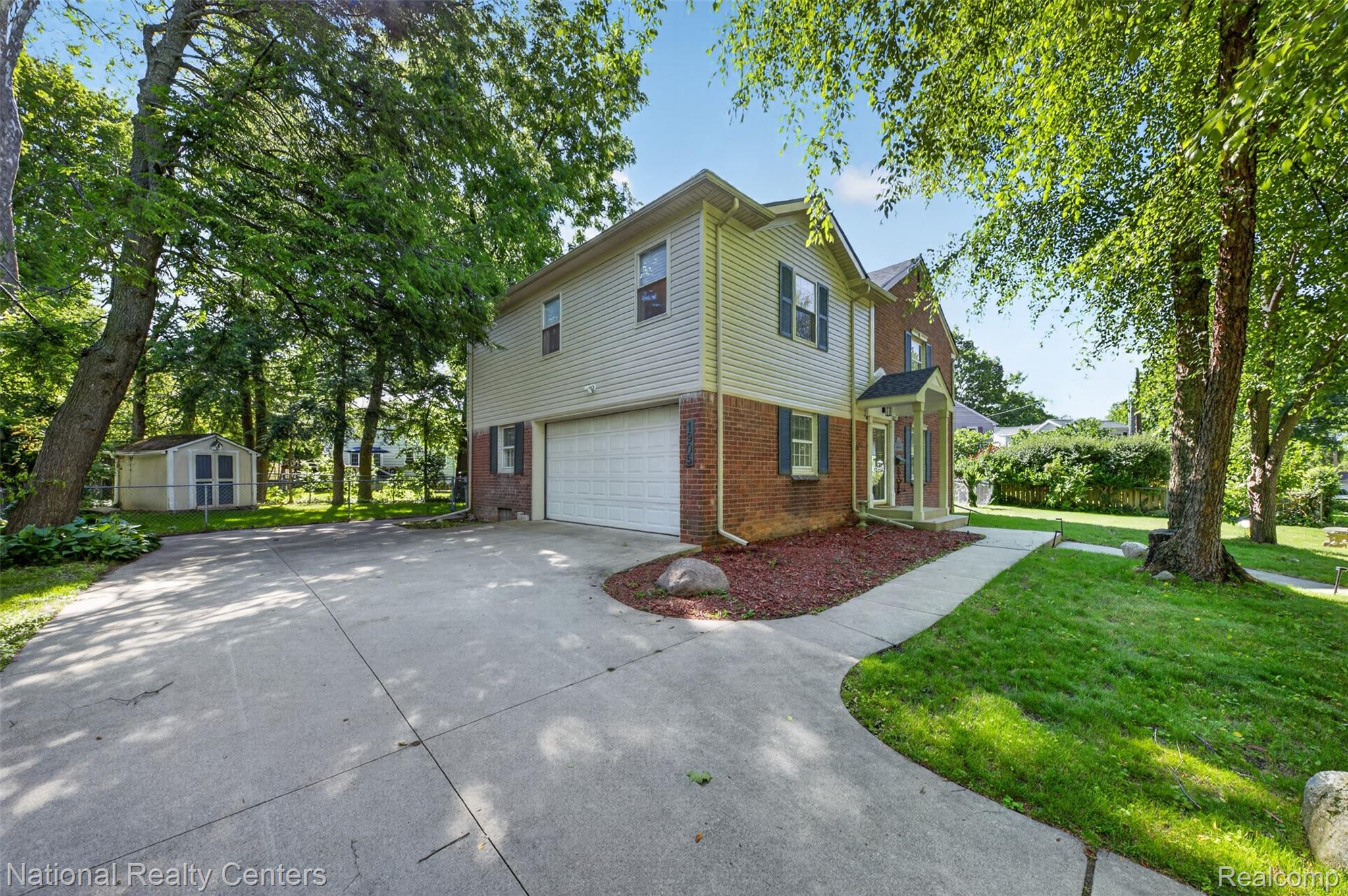 1905 Steere Place Property Photo 64