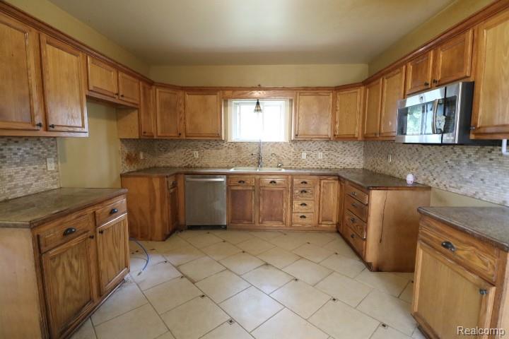 4229 Mill Street Property Photo 6