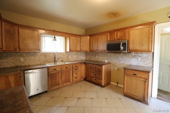 4229 Mill Street Property Photo 7