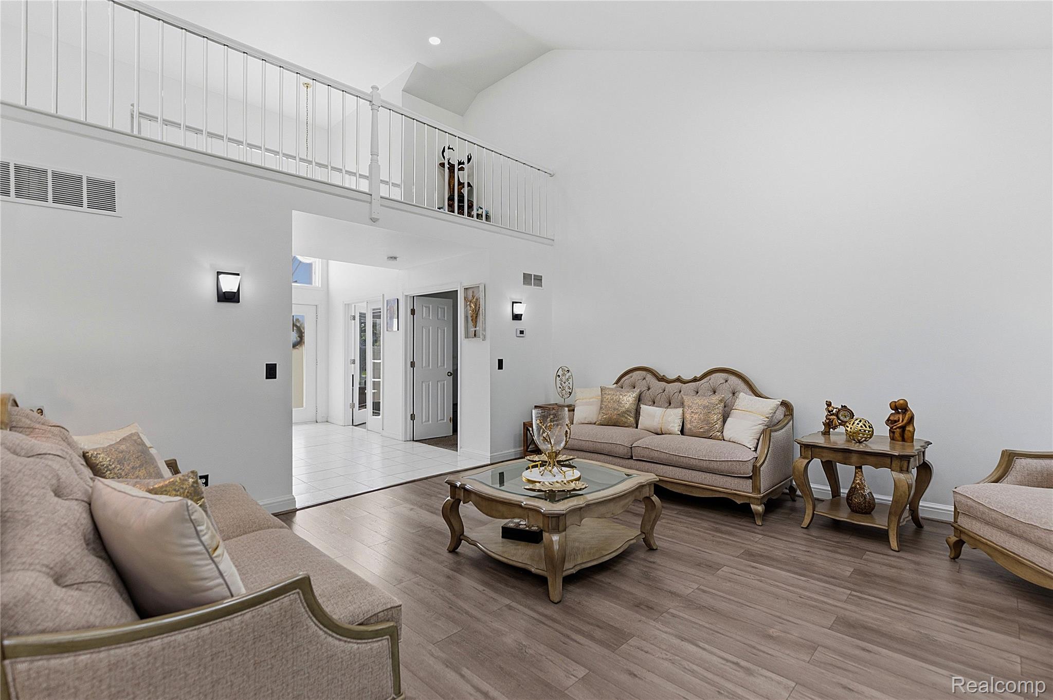 52279 Matterhorn Drive Property Photo 9