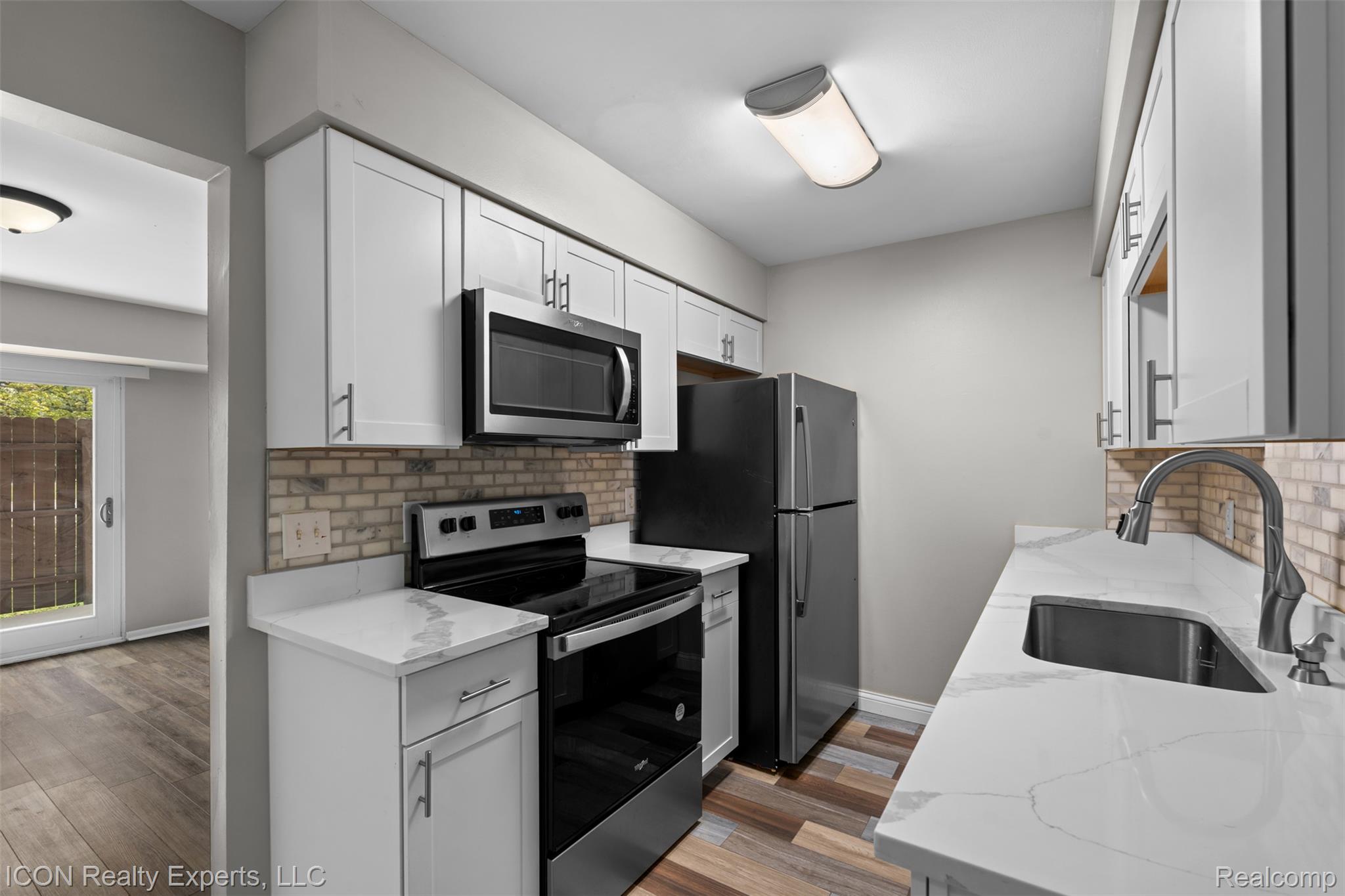 5975 Burroughs Avenue Property Photo 11