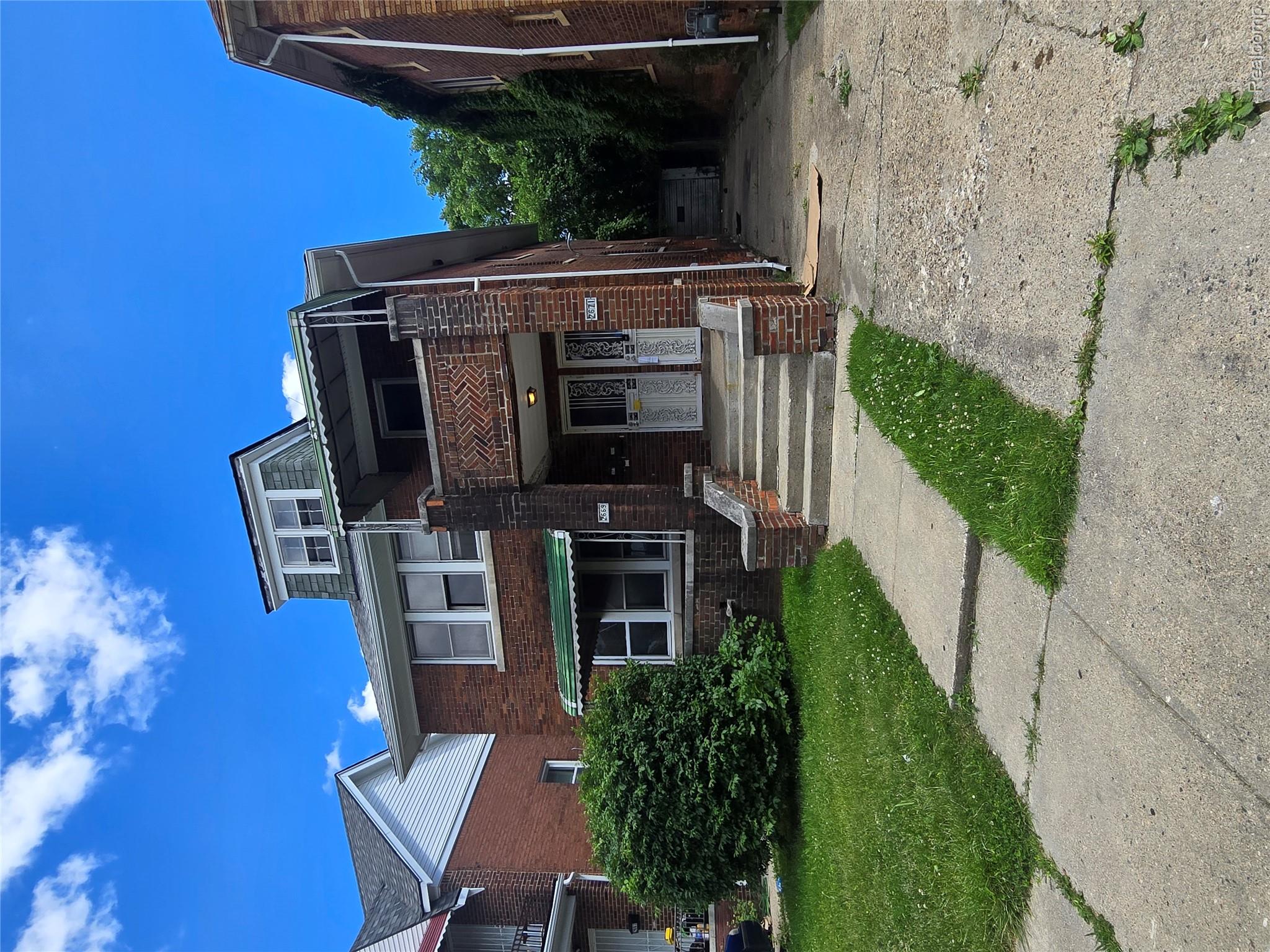 2669 Pasadena Street Property Photo 1