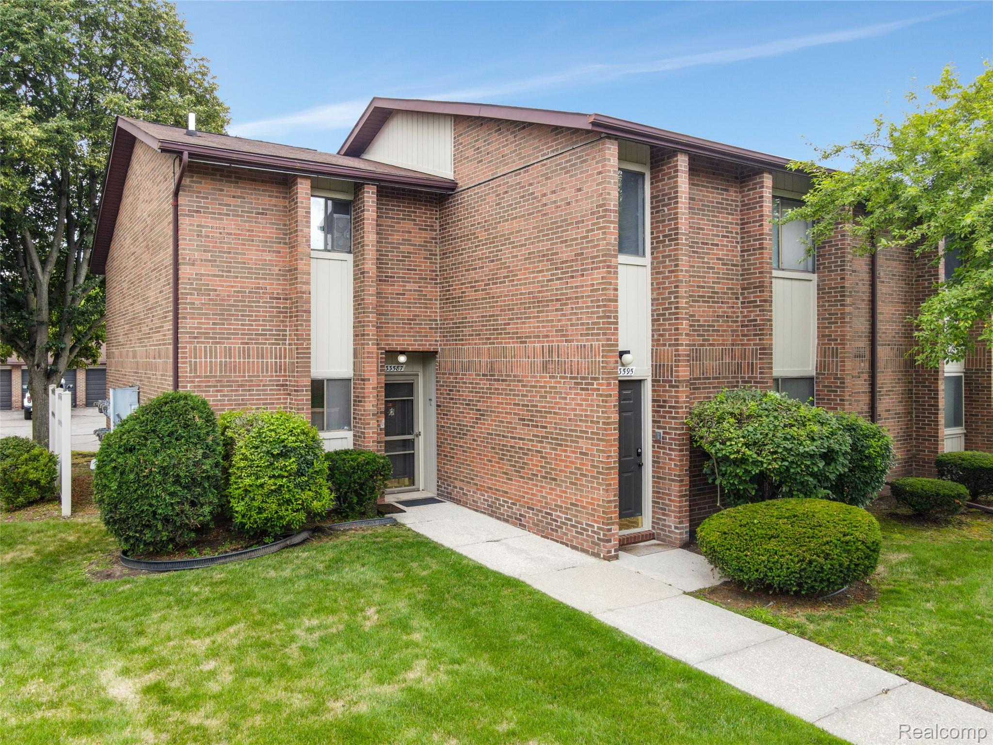 33587 Pondview Circle 114 Property Photo 1