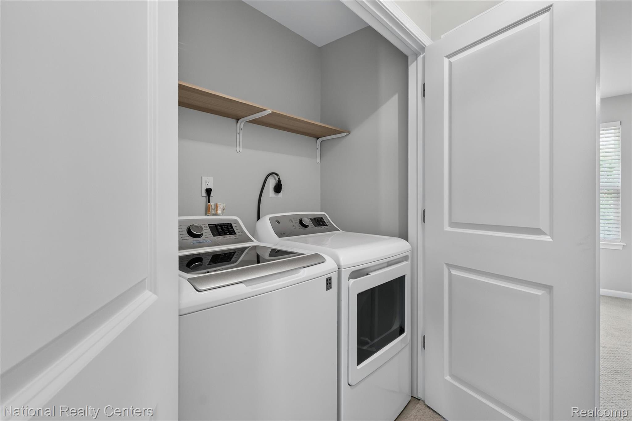565 Jenny Way Property Photo 26
